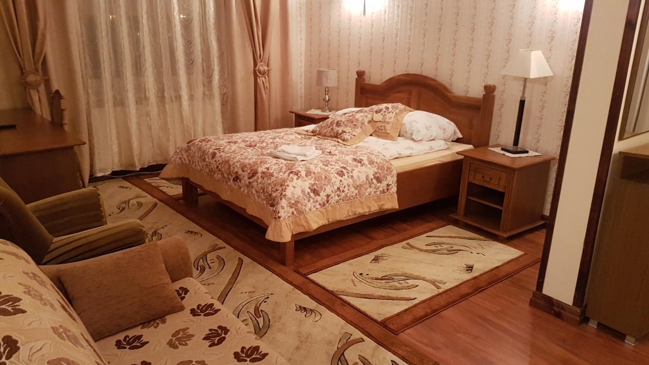 Hotel Gutland Wysokie Mazowieckie エクステリア 写真