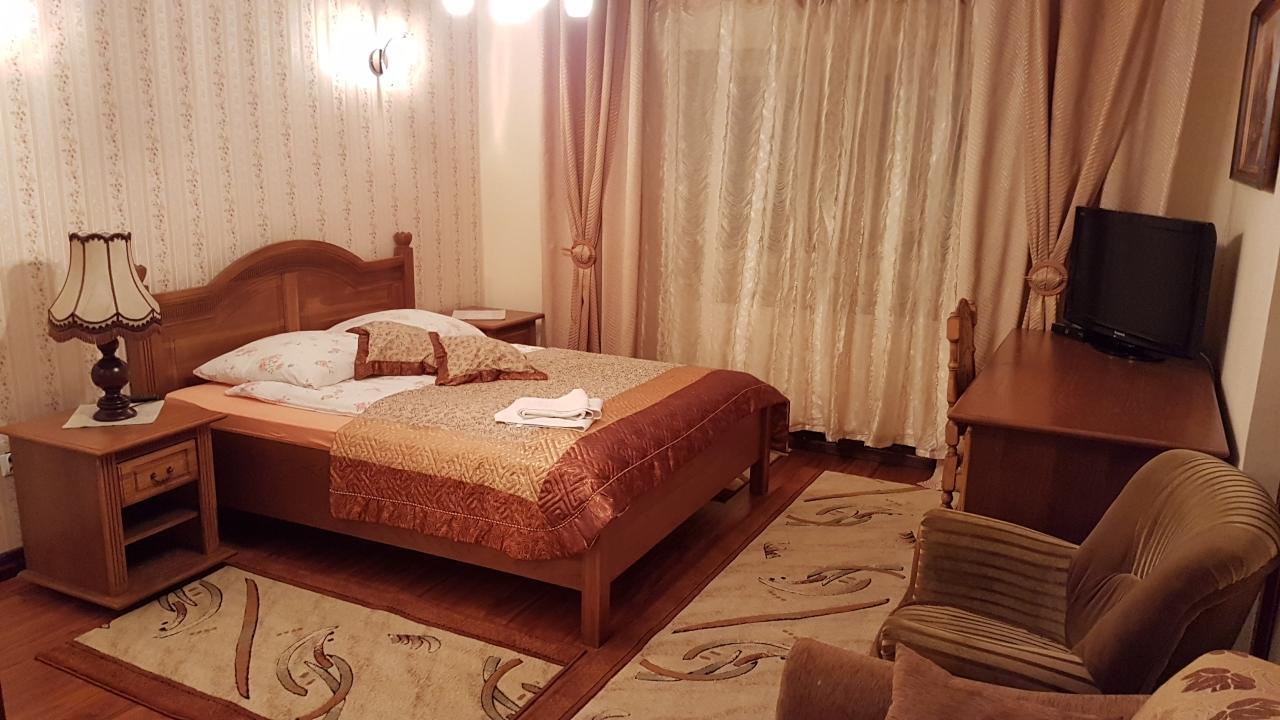 Hotel Gutland Wysokie Mazowieckie エクステリア 写真